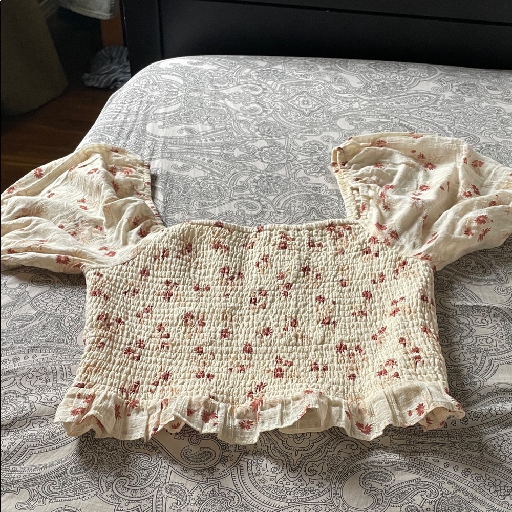 American Eagle Outfitters Cream and Red Floral Smocked Blouse